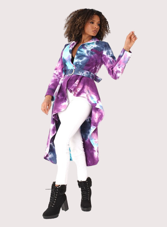 Woman wearing belted tie dye long jacket with chic high-low hem, style 81815.